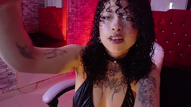 miahernadez303av online show from 07.14.26