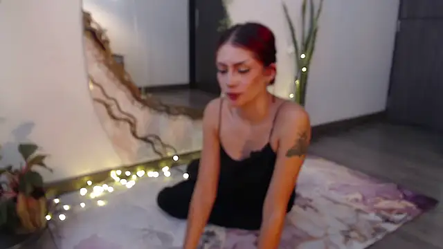 chloebritto online show from 02.11.25