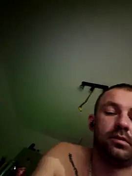 Snapshot of magicSeX4You chatting on 10.27.25 magicSeX4You online show from 10.27.25