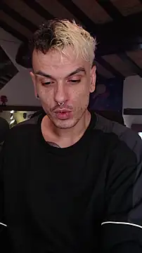 Snapshot of cek_186 chatting on 02.16.25 cek 186 online show from 02.16.25