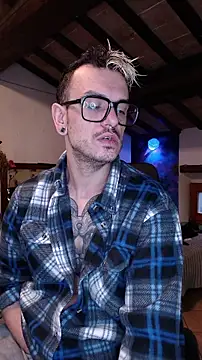 Snapshot of cek_186 chatting on 02.23.25 cek 186 online show from 02.23.25