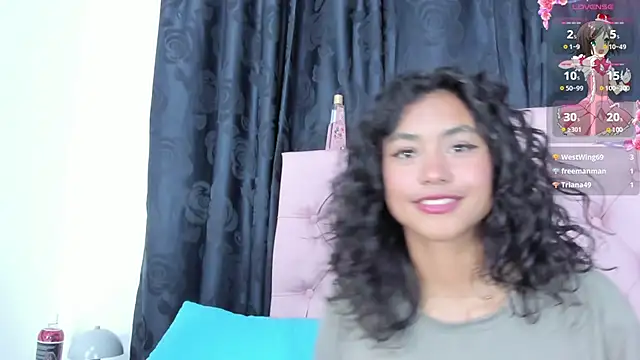 Snapshot of Applehot_LRR chatting on 01.23.25 Applehot LRR online show from 01.23.25