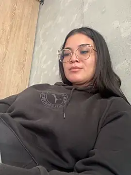 CamilaSofiia online show from 02.15.26