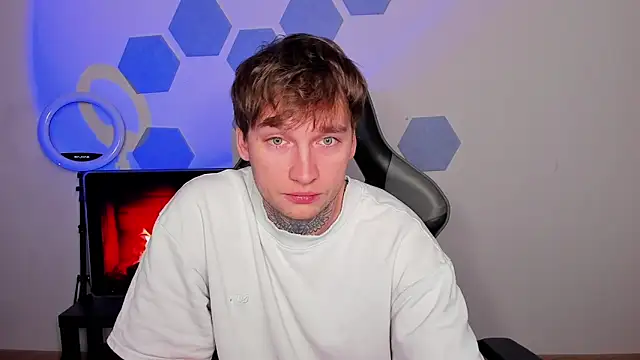 Chris Tyson online show from 10.25.25