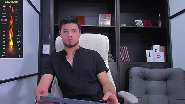 EdwardRoss  online show from 02.07.25