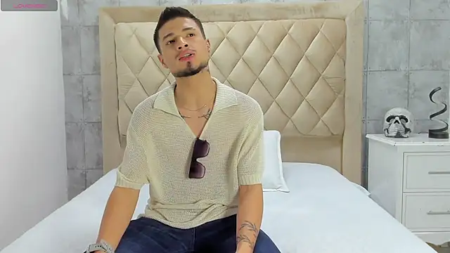 EdwardRoss  online show from 09.11.25