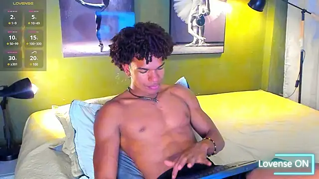 Snapshot of bigxx0 chatting on 02.07.25 bigxx0 online show from 02.07.25