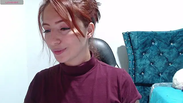 Snapshot of Kate_lorens9 chatting on 02.13.25 Kate lorens9 online show from 02.13.25