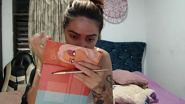 Snapshot of Kate_lorens9 chatting on 11.17.25 Kate lorens9 online show from 11.17.25