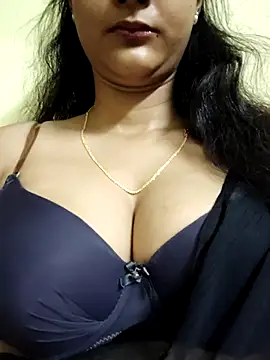 Snapshot of Karin-007 chatting on 09.18.25 Karin-007 online show from 09.18.25