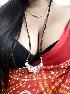 Snapshot of Karin-007 chatting on 11.27.25 Karin-007 online show from 11.27.25