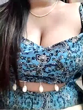 Snapshot of Karin-007 chatting on 12.04.25 Karin-007 online show from 12.04.25