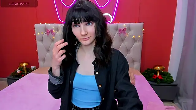 Lili flowerr online show from 01.11.25