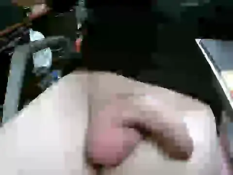 Snapshot of MF-Deutschland chatting on 03.11.25 MF-Deutschland online show from 03.11.25