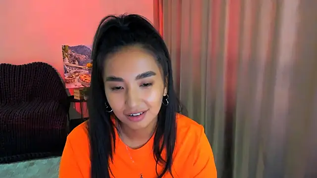 Snapshot of worldofkim chatting on 02.23.25 worldofkim online show from 02.23.25