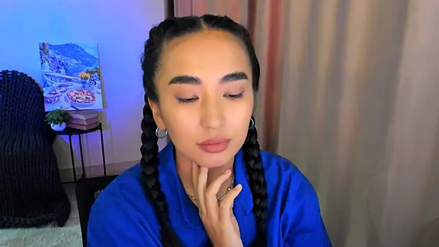 Snapshot of worldofkim chatting on 03.16.25 worldofkim online show from 03.16.25