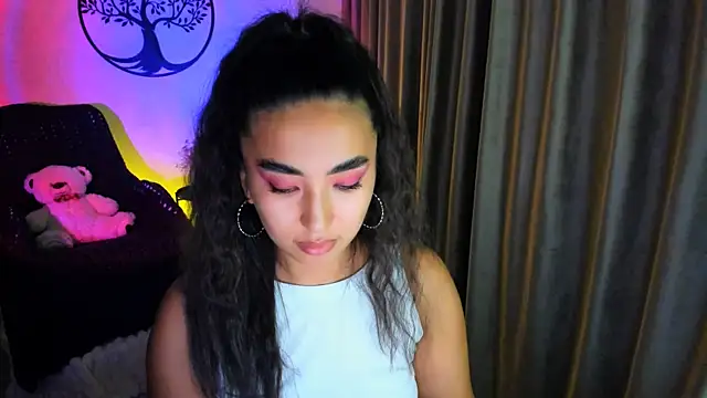 worldofkim online show from 11.19.25