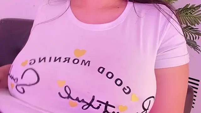 Snapshot of Miia_Thompsonn chatting on 01.11.25 Miia Thompsonn online show from 01.11.25