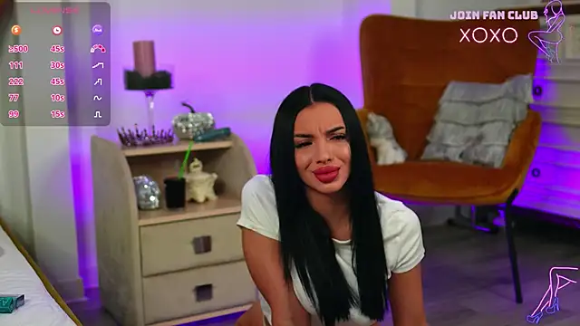 Snapshot of VelmaEvans chatting on 10.24.25 VelmaEvans online show from 10.24.25