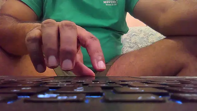 Snapshot of deltaforce1987 chatting on 12.18.24 deltaforce1987 online show from 12.18.24