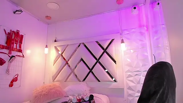 Snapshot of ary_cooper_ chatting on 02.01.25 ary cooper online show from 02.01.25