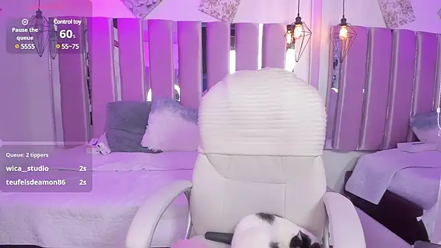 Snapshot of ary_cooper_ chatting on 02.15.25 ary cooper online show from 02.15.25