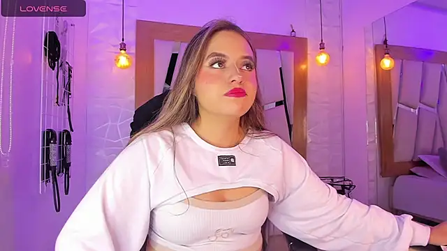 Snapshot of ary_cooper_ chatting on 02.20.25 ary cooper online show from 02.20.25