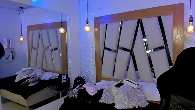 Snapshot of ary_cooper_ chatting on 09.20.25 ary cooper online show from 09.20.25