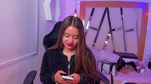 Snapshot of ary_cooper_ chatting on 10.07.25 ary cooper online show from 10.07.25