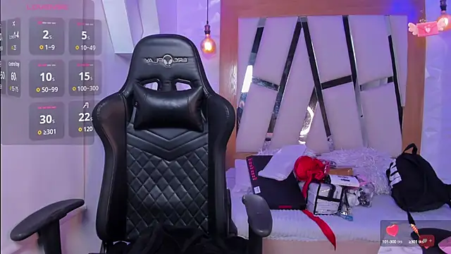 Snapshot of ary_cooper_ chatting on 10.17.25 ary cooper online show from 10.17.25