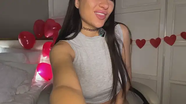 Snapshot of UrLillShy chatting on 02.06.26 UrLillShy online show from 02.06.26