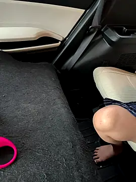 Miss  Malaika online show from 09.22.25