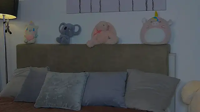 CassKiera online show from 10.10.25