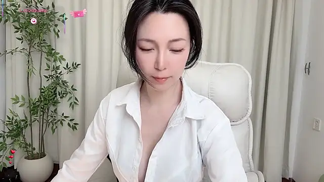 Ada-xixi online show from 04.25.26
