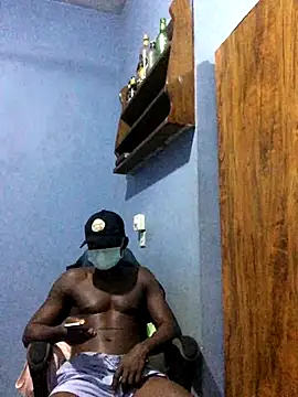 Snapshot of BigBrotherFreak chatting on 10.10.25 BigBrotherFreak online show from 10.10.25