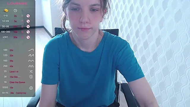 LisaHeart online show from 03.15.25