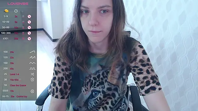 LisaHeart online show from 11.19.25