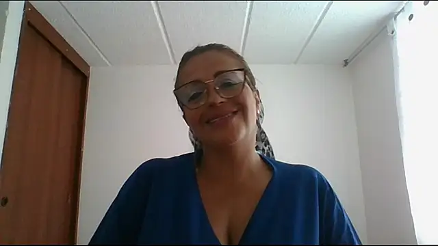 Snapshot of RossanaLionheart chatting on 01.10.25 RossanaLionheart online show from 01.10.25