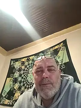 Snapshot of bobosse83 chatting on 03.22.26 bobosse83 online show from 03.22.26