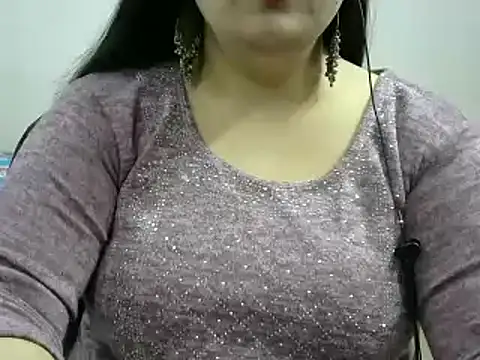 Snapshot of Shruti_139 chatting on 12.29.24 Shruti 139 online show from 12.29.24