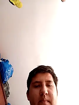 Snapshot of greeneyes999999999999 chatting on 04.13.26 greeneyes999999999999 online show from 04.13.26