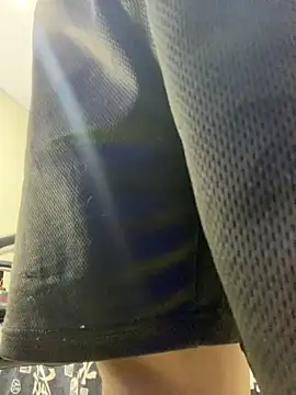 AlejoKhalifa  online show from 04.21.26