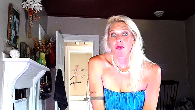 Glamazonx online show from 09.13.25