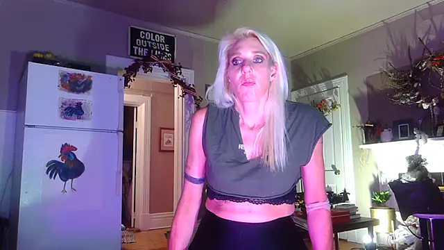 Glamazonx online show from 11.21.25