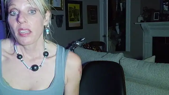 Glamazonx online show from 04.24.26
