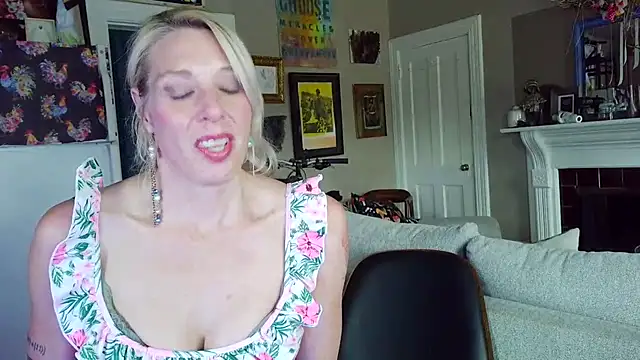 Glamazonx online show from 04.26.26