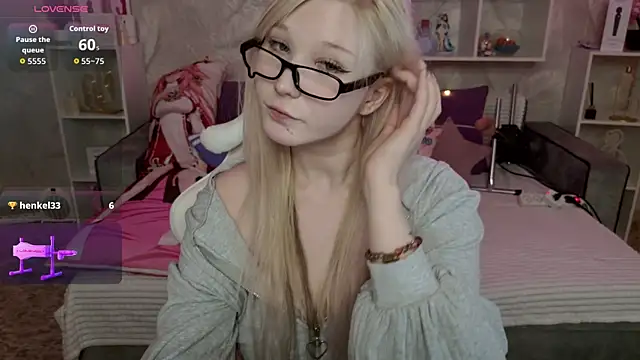MeowkaKitty online show from 04.28.26