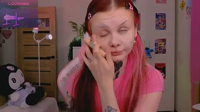 Britney Lynch online show from 11.10.25