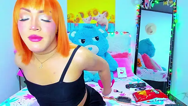 Snapshot of Candy_Candy__ chatting on 10.06.25 Candy Candy online show from 10.06.25