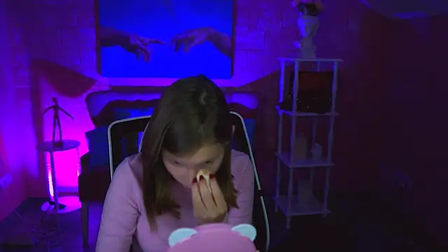 EllaHorton online show from 11.10.25